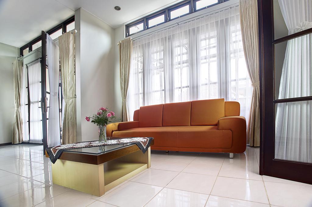 Omah Garuda Homestay Pakualaman Exterior foto