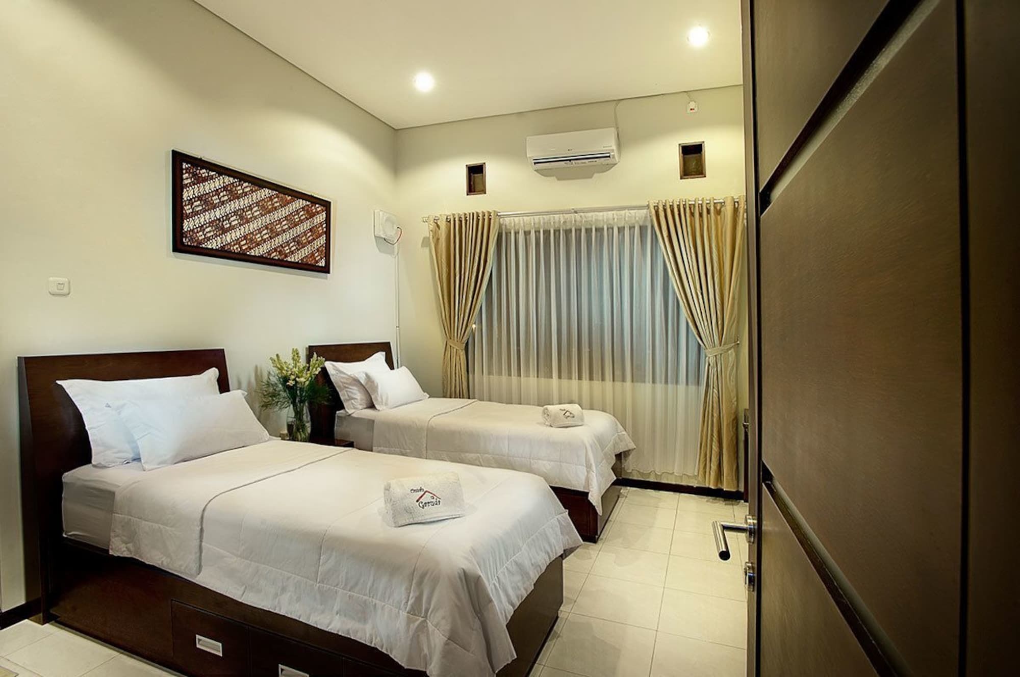 Omah Garuda Homestay Pakualaman Exterior foto